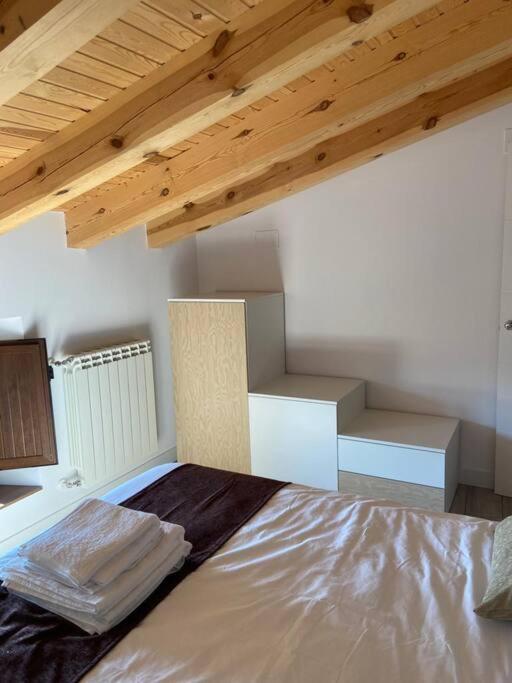 Apartamentos Rurales La Plaza 2 Duruelo de la Sierra Zewnętrze zdjęcie