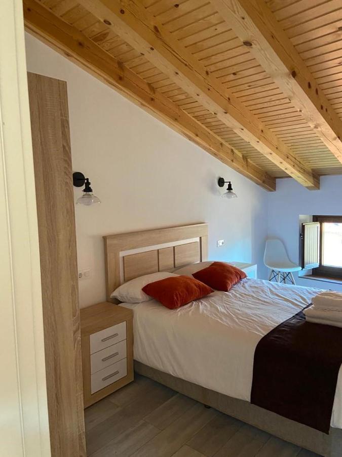 Apartamentos Rurales La Plaza 2 Duruelo de la Sierra Zewnętrze zdjęcie
