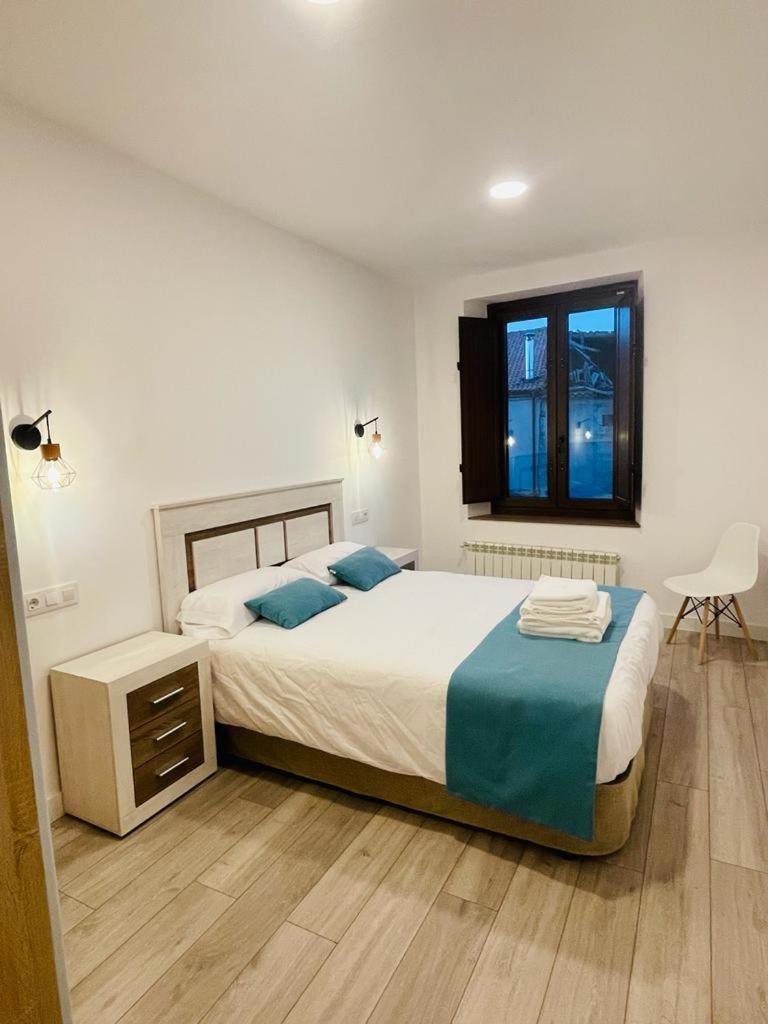 Apartamentos Rurales La Plaza 2 Duruelo de la Sierra Zewnętrze zdjęcie